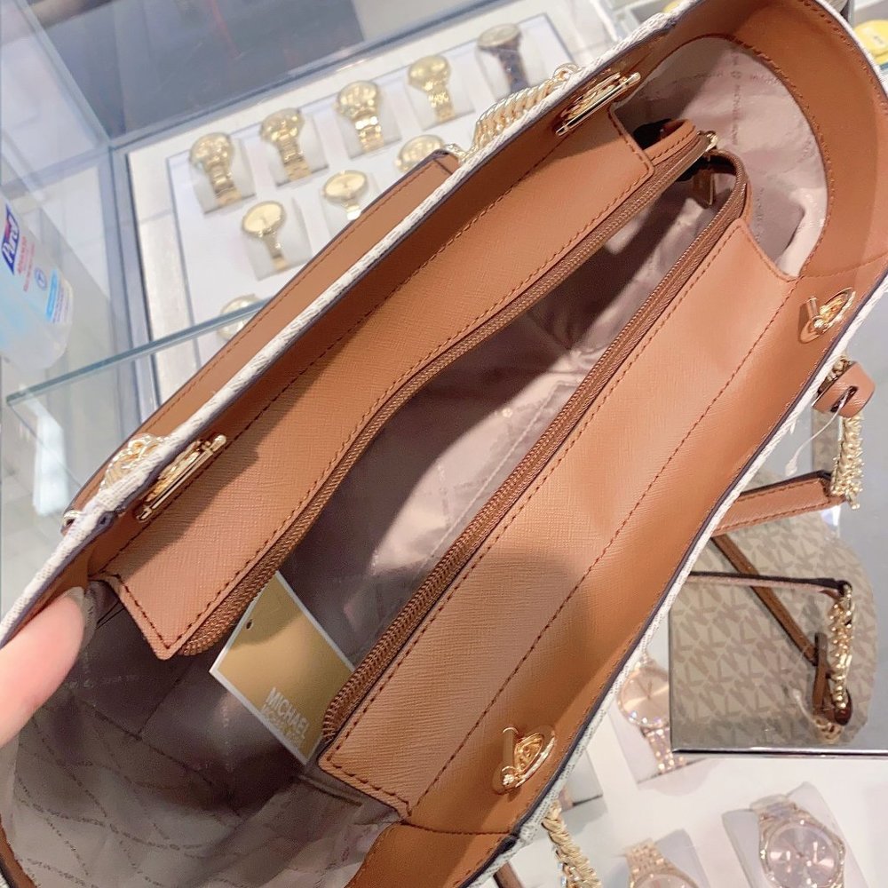 MK LG JST CHAIN TOTE VANILLASIGNATURE - Picture 2 of 4